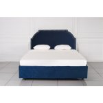 КРОВАТЬ С МЯГКИМ ИЗГОЛОВЬЕМ  декорированным гвоздями 180х200 см