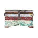 Сундук Гала из старой рыбацкой лодки