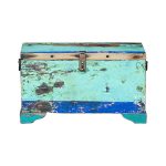 Сундук Гала из старой рыбацкой лодки