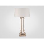 Лампа настольная в стиле прованс на резной ножке