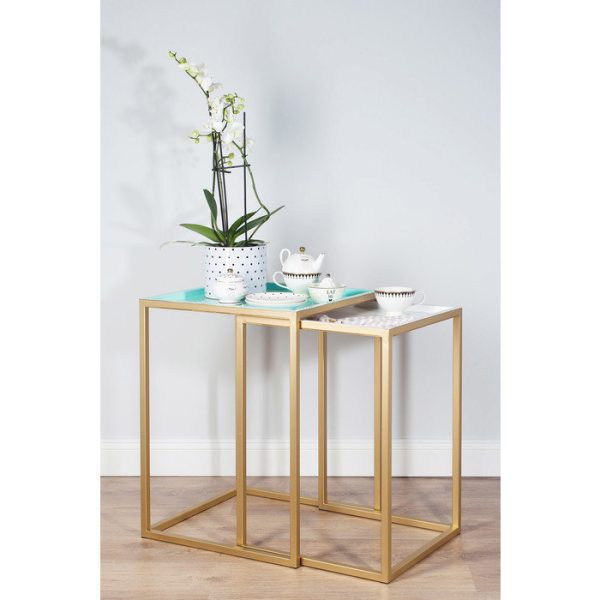 Набор кофейных столиков в металлической раме золотого цвета — изображение 3