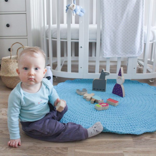 Вязаный коврик Голубой 100 см — изображение 2