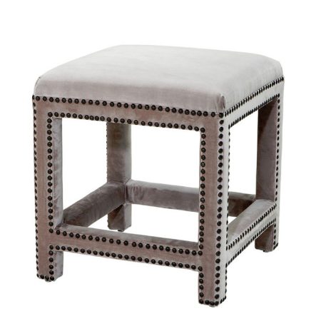 Пуф  обтянут тканью серого цвета с заклепками 54x47 см