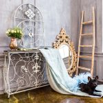 Консоль Королевская лилия версия М белый антик — изображение 4