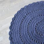 Вязаный коврик Графит 100 см — изображение 3