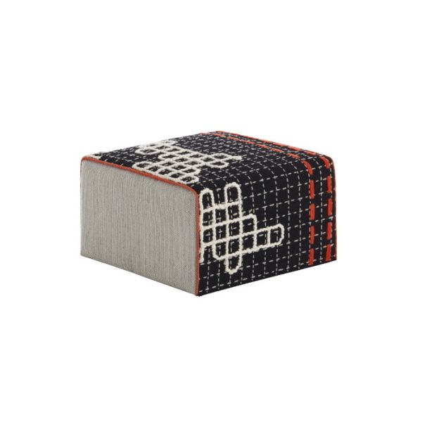 Маленький пуф GAN Bandas из натуральной шерсти — изображение 5