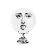 Декоративная тарелка на подставке Smilzo