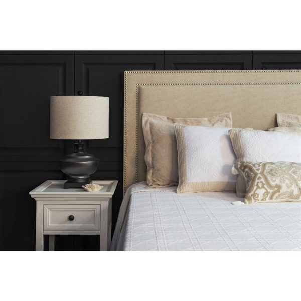 КРОВАТЬ С МЯГКИМ ИЗГОЛОВЬЕМ декорированным гвоздями 140х200 см — изображение 6