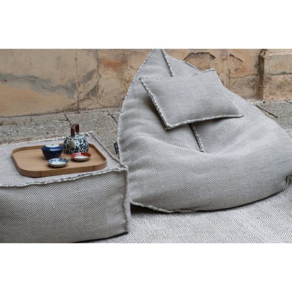 2368product_gallery_photo_9035cc92-79c9-4543-9d52-58c2c9514da9.jpg Квадратный пуф GAN Sail из 100% шерсти — изображение 5