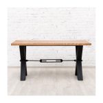 Обеденный стол Old School со столешницей из массива дуба