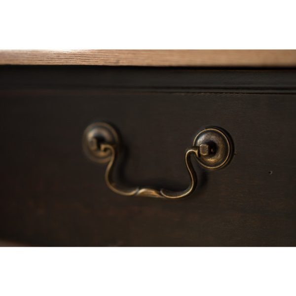 Комод двухстворчатый с четырмя ящичками на ножках — изображение 2