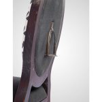 Стул из массива дерева махагони с патиной — изображение 3