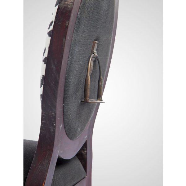 Стул из массива дерева махагони с патиной — изображение 3