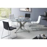 Стол на металлическом каркасе со стеклянной столешницей