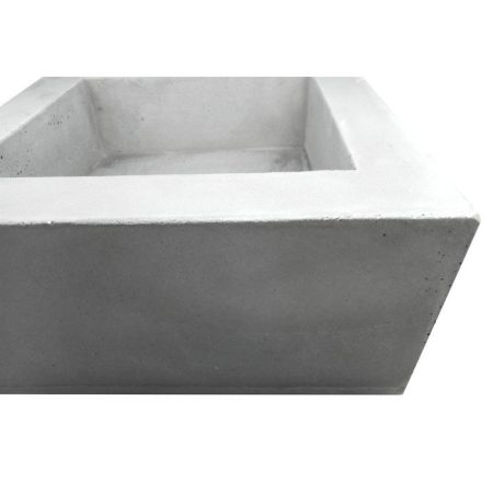 Квадратное бетонное кашпо серое
