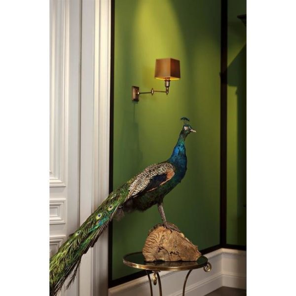 2586product_gallery_photo_45b5011d-5be2-4930-8eac-6848d6c9b328.jpg Журнальный Стол  Rubinstein со столешницей и полкой из плотного зеркального стекла — изображение 2