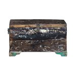 Сундук Гала из старой рыбацкой лодки