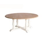 Журнальный столик  из массива красного дерева