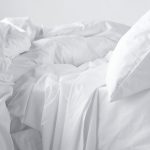 Комплект постельного белья семейный  с простыней 180х200 белый — изображение 3