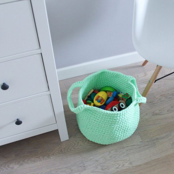2682product_gallery_photo_6976dc80-18b3-42a1-8593-fc14598343ec.jpg Вязаная корзина Лайм большая с ручками — изображение 2