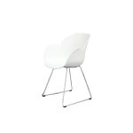 Стул на металлических ножках белый