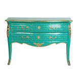 Деревянный комод с двумя ящиками