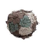 Шерстяной пуф Loca Nera small garden flower