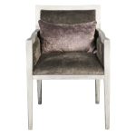 стул с мягкой обивкой и подлокотниками