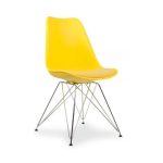 Стул на металлическом основании 