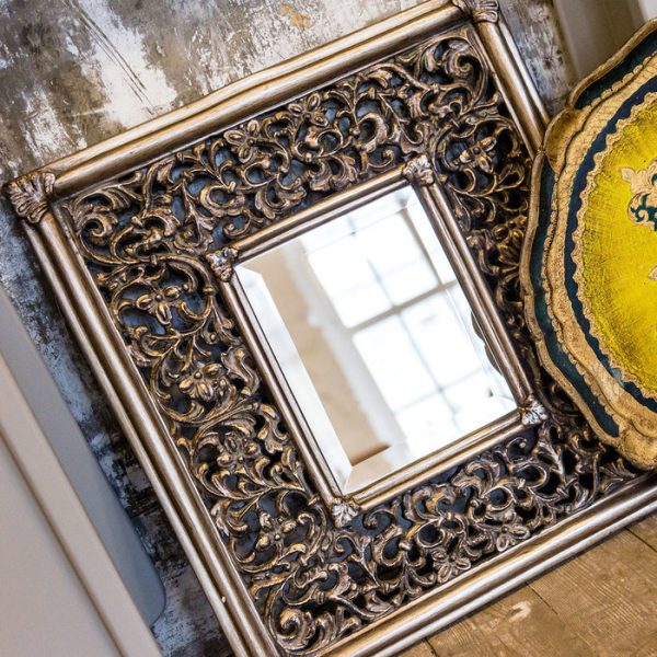 2913product_gallery_photo_c698530f-ae88-4f9a-9602-fdc7bd3714e7.jpg Настенное зеркало «Трианон» — изображение 3