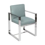 стул с мягкой обивкой