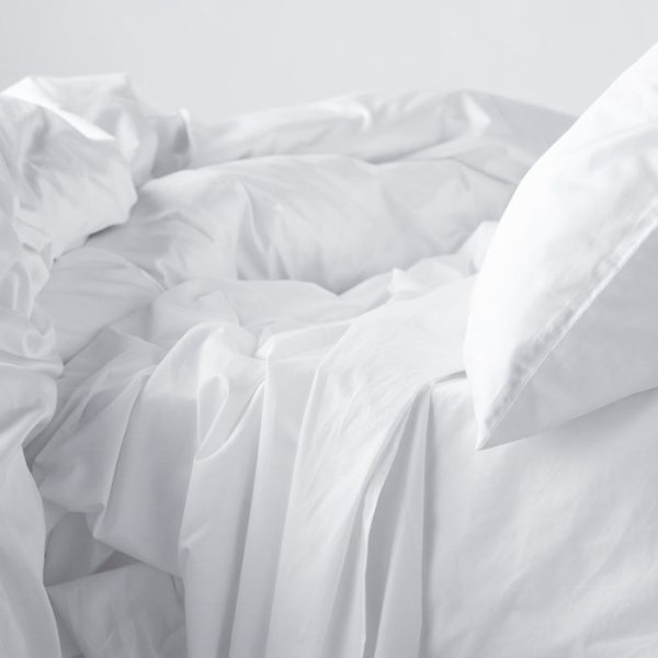 Комплект постельного белья евро мини с простыней 180х200 белый — изображение 3
