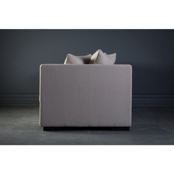 2969product_gallery_photo_ce4cb7d9-a96d-482b-b4d9-6bf97fb3bee6.jpg Диван Тулуза декорированный латунными гвоздиками  — изображение 13