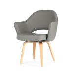 Кресло Executive с деревянными ножками