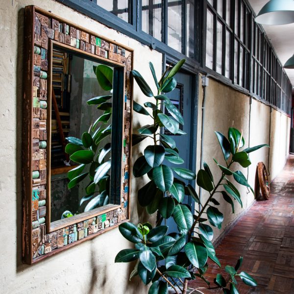 Деревянное зеркало, САРИКА — изображение 2