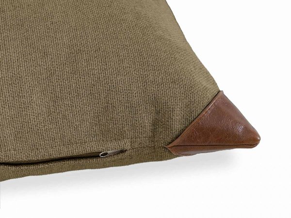 Подушка Chesterfield оливковый — изображение 3