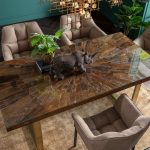 Коричневый KARE