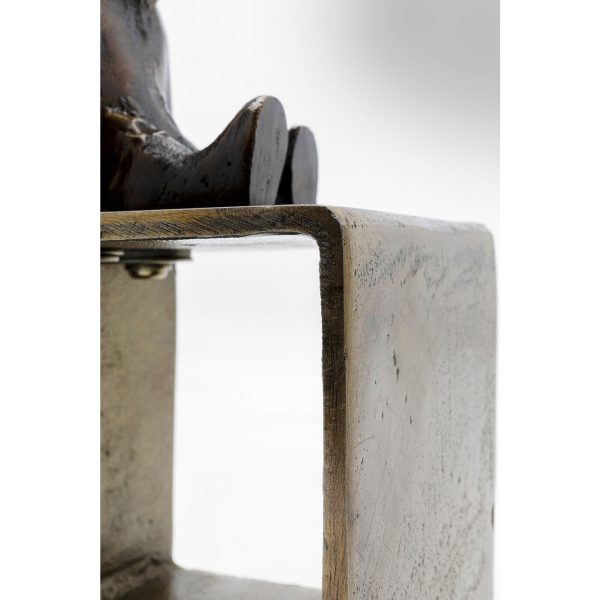 Коричневый