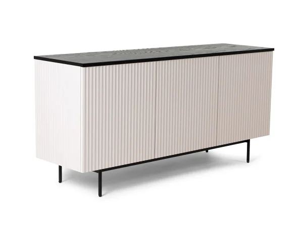 af8a65ff29c04bec0c82348f6b77fb8f Сервант Mikko 3х-дверный