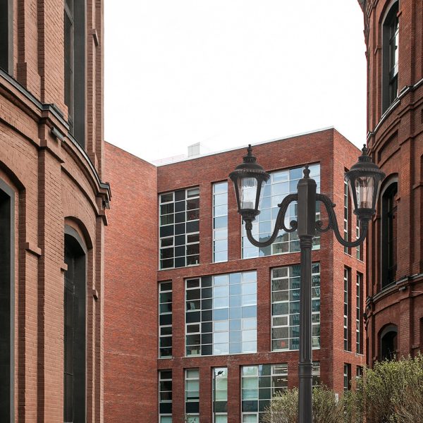 Садово-парковый светильник Outdoor O028FL-03BZ — изображение 3