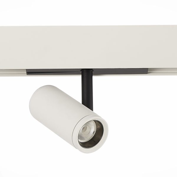 ST808.546.08_02W Черный LED 1*8W 4000K 650Lm Ra>90 36° IP20 D42xH13 SKYLINE 48