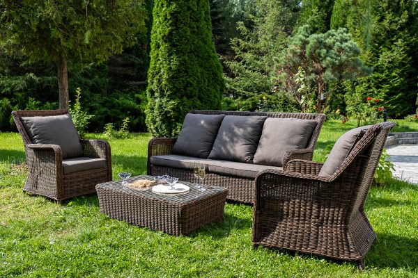 цвет коричневый