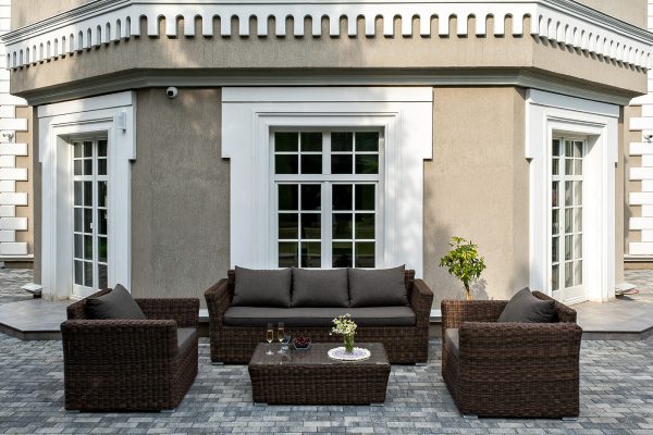 цвет коричневый