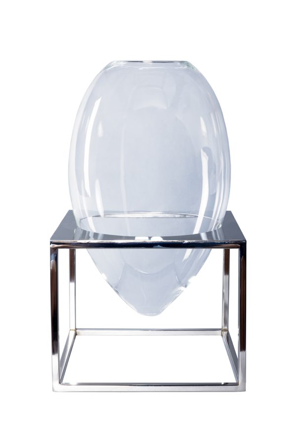 Ваза на серебряном подстолье овальная 0.43x0.25x0.25м