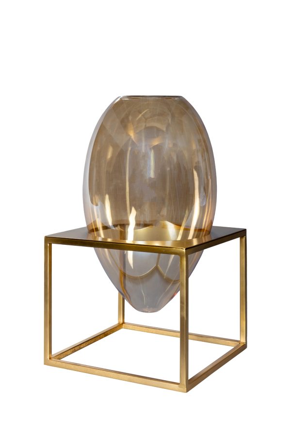 Ваза на золотом подстолье овальная 0.43x0.25x0.25м