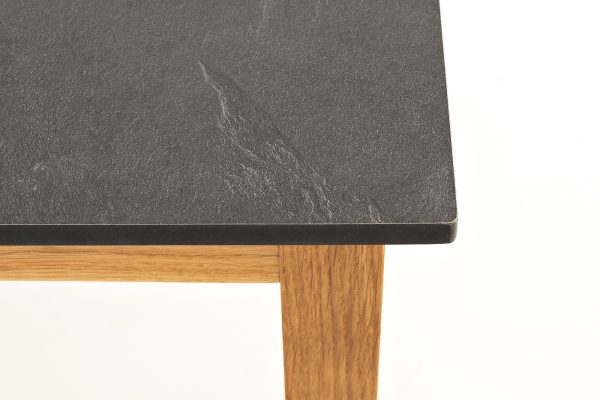 основание дуб