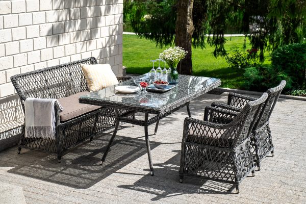 "Катания" обеденная группа плетеная на 4 персоны