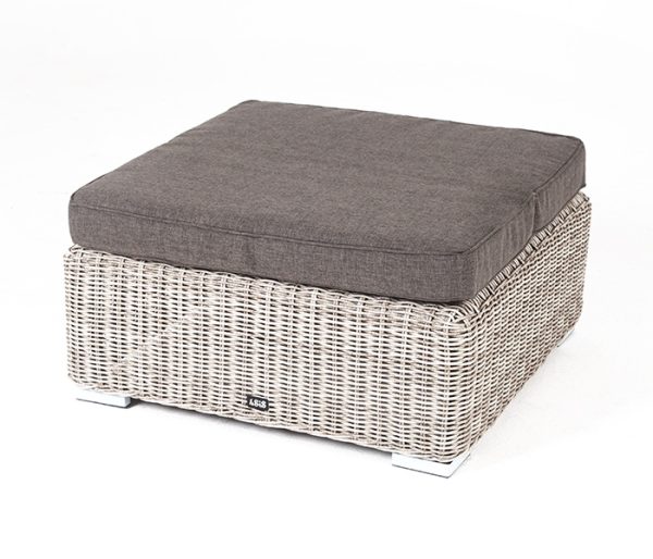 "Лунго" плетеная оттоманка с подушкой