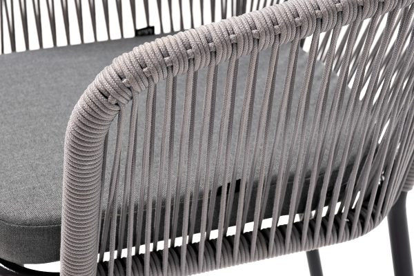 "Марсель" стул плетеный из роупа, каркас алюминий темно-серый (RAL7024) муар, роуп светло-серый круглый, ткань светло-серая — изображение 5