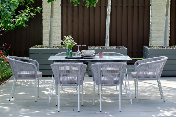 цвет молочный